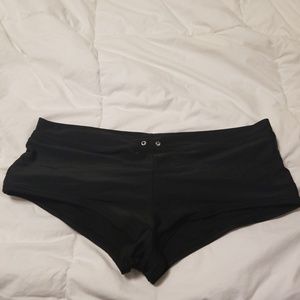 Black short swim bottoms
